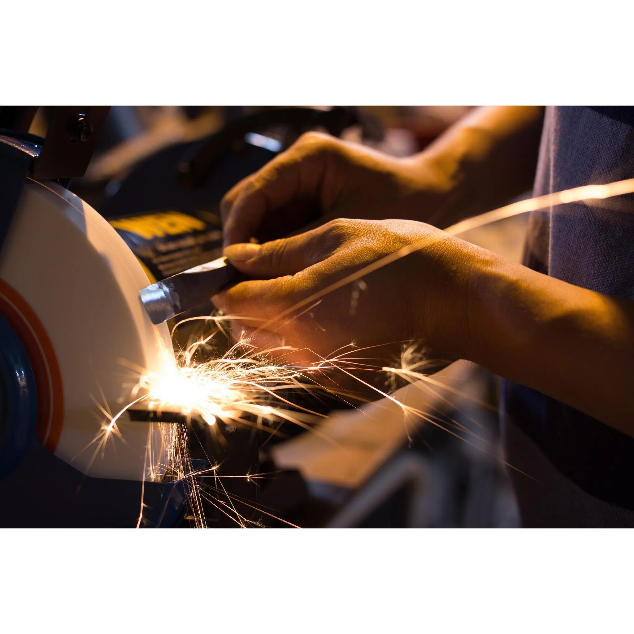 WEN R4286 8 inch Slow Speed Bench Grinder (Manufacturer Refurbished)